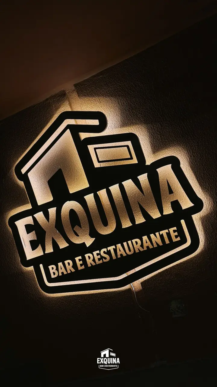 Logo neon Exquina Bar e Restaurante em Presidente Prudente